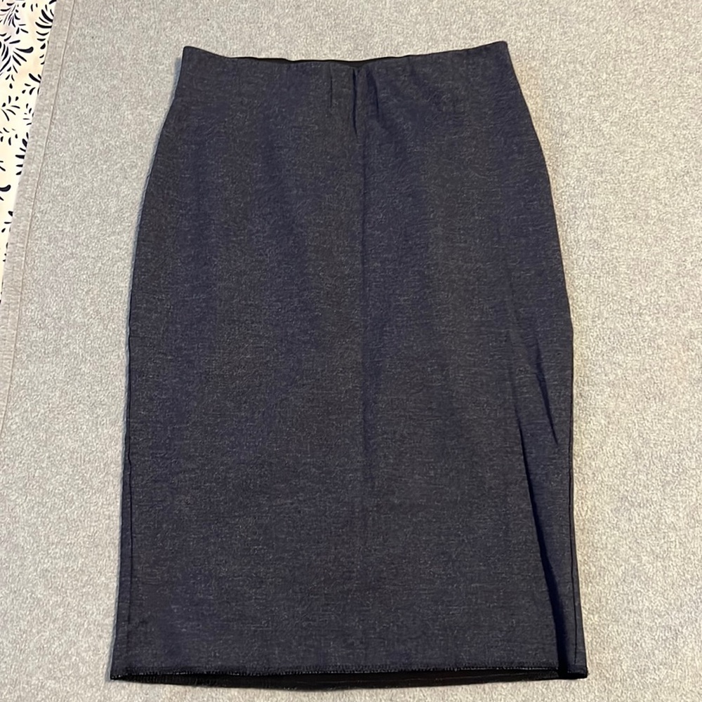 Elle Women’s Navy Pencil Skirt